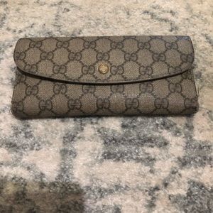 Authentic Gucci Foldover Wallet - Needs Repair